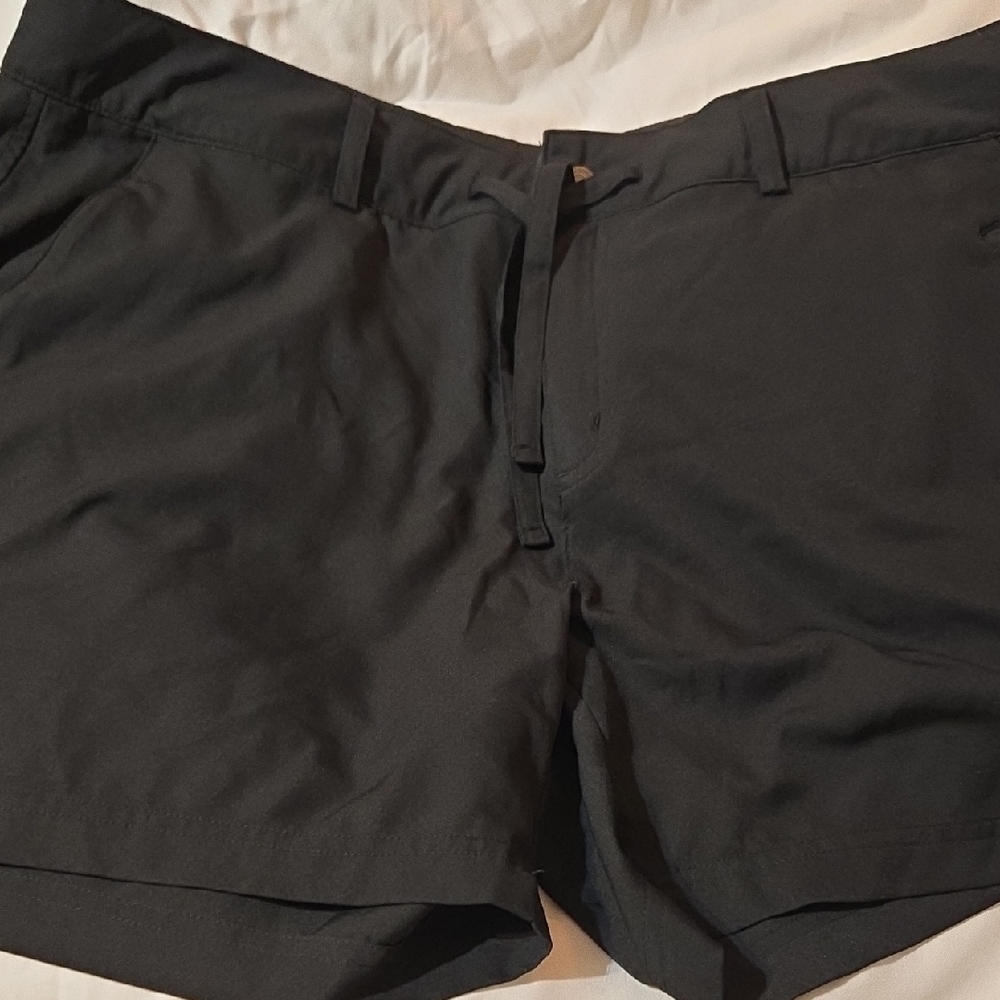 Magellan Outdoors Women's Black Flat Front Shorts